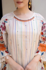 White coord with tassle - Image 2