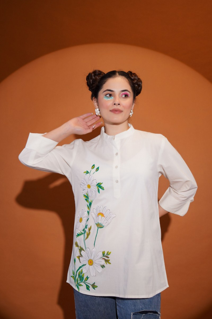 A-1299 White shirt with floral paint - Image 1