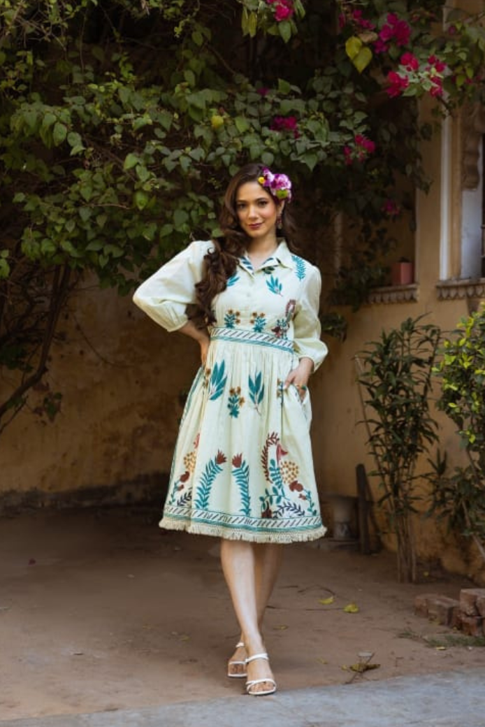 AW-40 Collared green dress with floral embroidery - Image 1