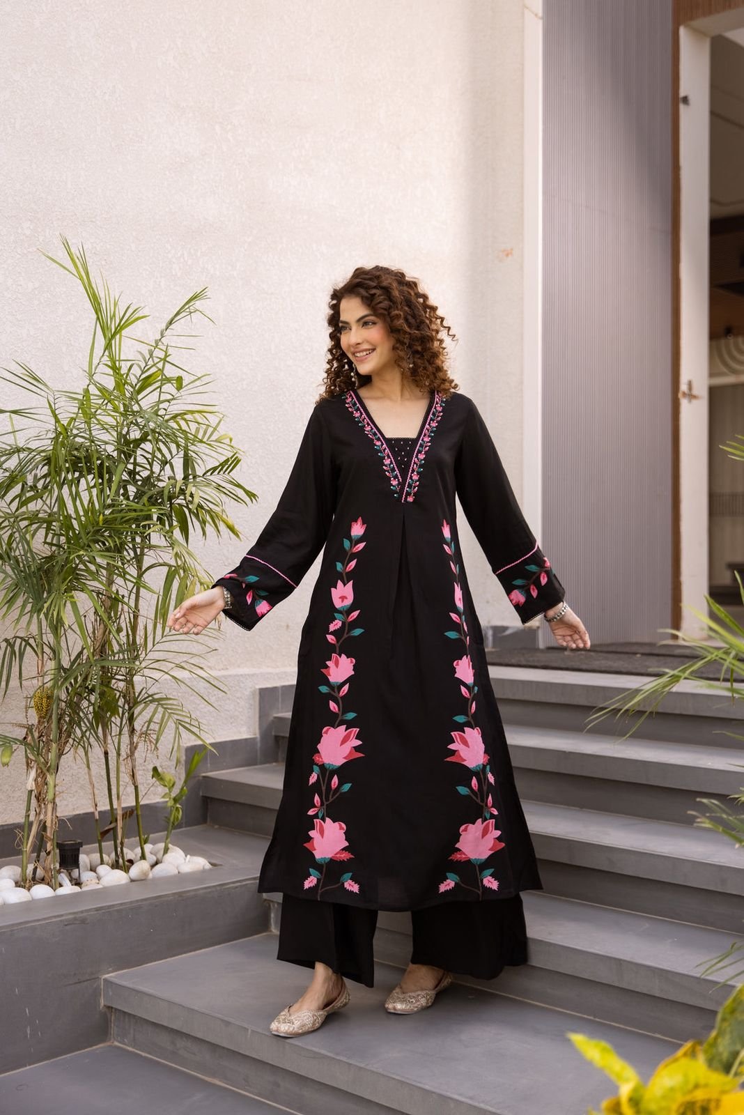 WhatsApp Image 2025-08-02 at 13.57.18 Black printed Kurta with Palazzos - Image 5